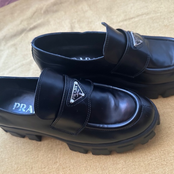 PRADA New Black loefers - EU 41/ US/10 - Picture 3 of 11